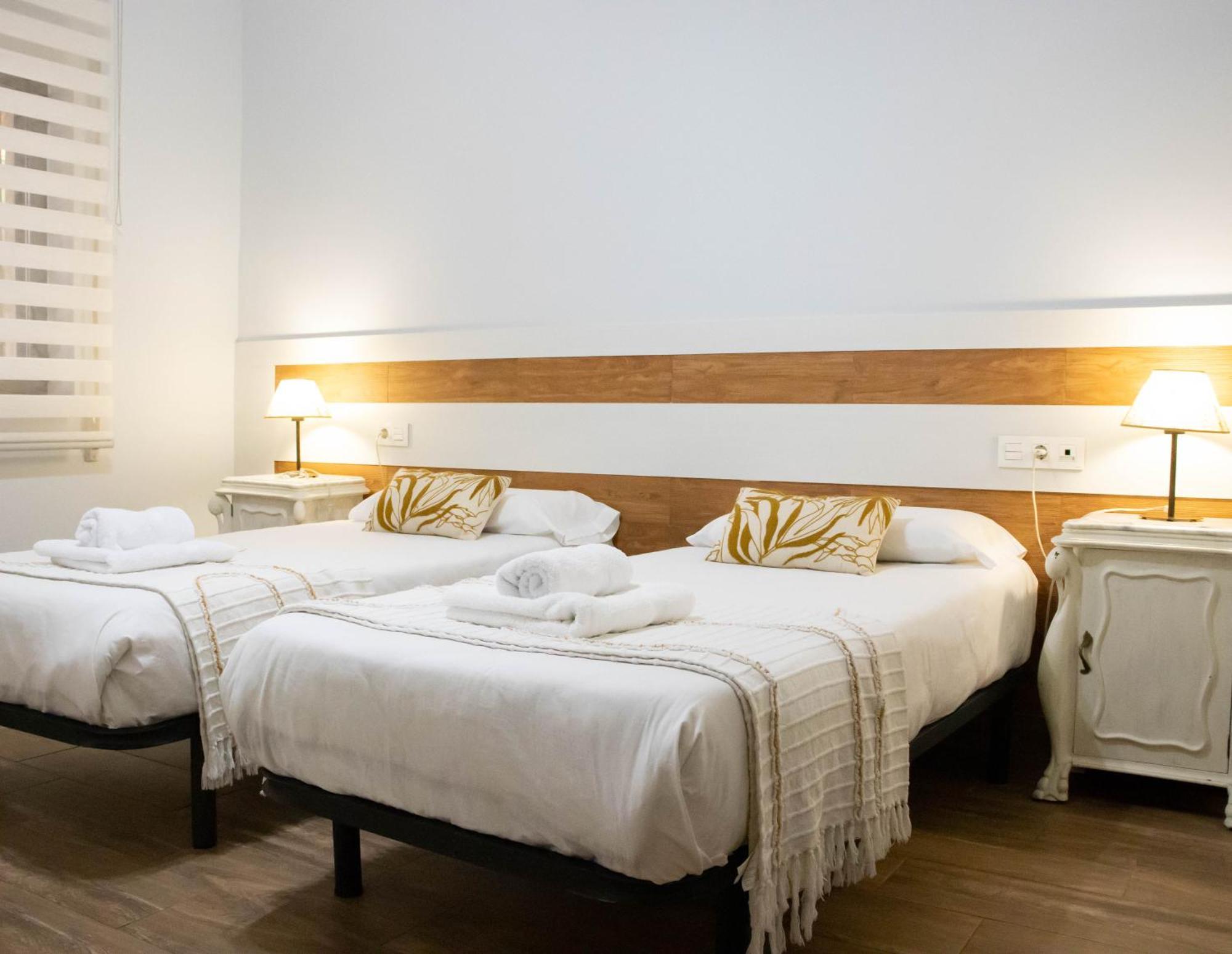 Apartamentos Turisticos Cullar Vega Extérieur photo